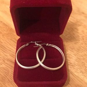 2 pairs of 925 Silver Earrings!!!!! SALE